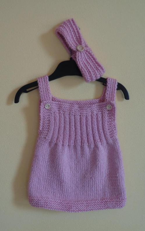 petite robe avec gilet et bandeau 1 à 3 mois, Kinderen en Baby's, Babykleding | Maat 56, Nieuw, Meisje, Setje, Ophalen of Verzenden