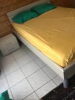 Bed ikea 140x200 met 2nacht kast je, Ophalen, Zo goed als nieuw