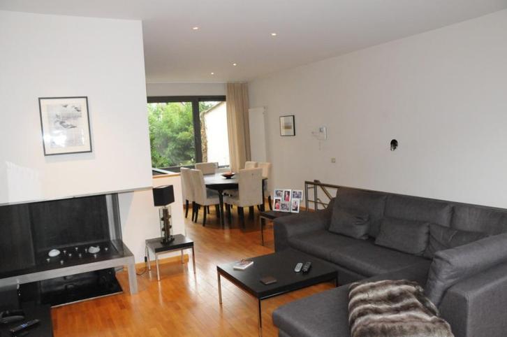 Sofa met chaise longue, Huis en Inrichting, Zetels | Zetels, Zo goed als nieuw, Hoekbank, Vierpersoons of meer, 250 tot 300 cm