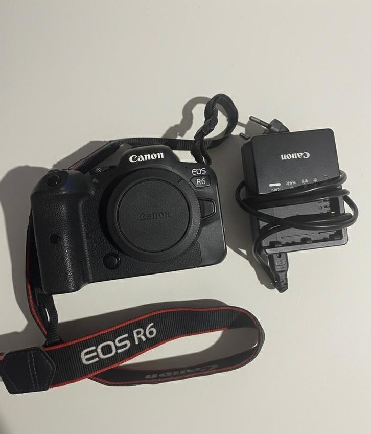 Canon EOS R6 Body - Low Shutter Count (4.3k) + accessories, TV, Hi-fi & Vidéo, Appareils photo analogiques, Comme neuf, Canon