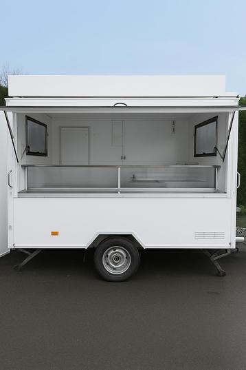 Foodtruck te huur zonder personeel beschikbaar voor biedingen