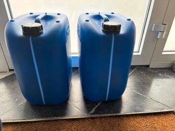Bidon jerrican 25l utilise une seul fois vindage complete, Enlèvement, Utilisé