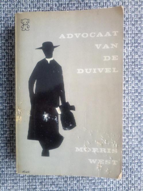 Morris West - Advocaat van de duivel (Zwart Beertje 824), Boeken, Literatuur, Gelezen, Wereld overig, Ophalen of Verzenden