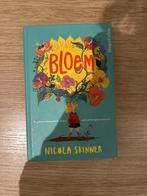 Jeugdboek Bloem -Nicola skinner, Boeken, Kinderboeken | Jeugd | 13 jaar en ouder, Ophalen, Zo goed als nieuw