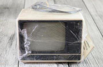 Vintage Mini TV van het merk Portavision uit de jaren 70 beschikbaar voor biedingen