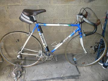 velo de course beschikbaar voor biedingen