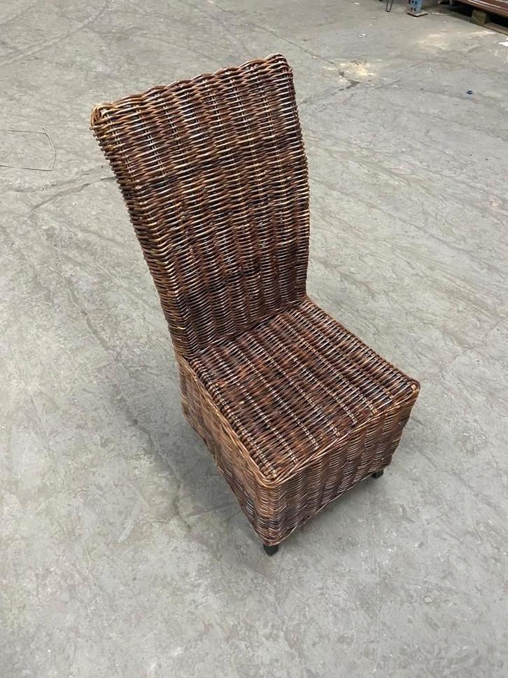 Chaise de salle à manger/fauteuil d'appoint en rotin, Maison & Meubles, Chaises, Comme neuf, Une, Osier ou Rotin, Brun, Enlèvement