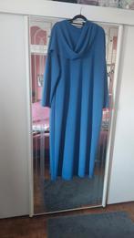 Magnifique robe bleu avec écharpe 12E, Vêtements | Femmes, Robes, Enlèvement, Neuf, Bleu