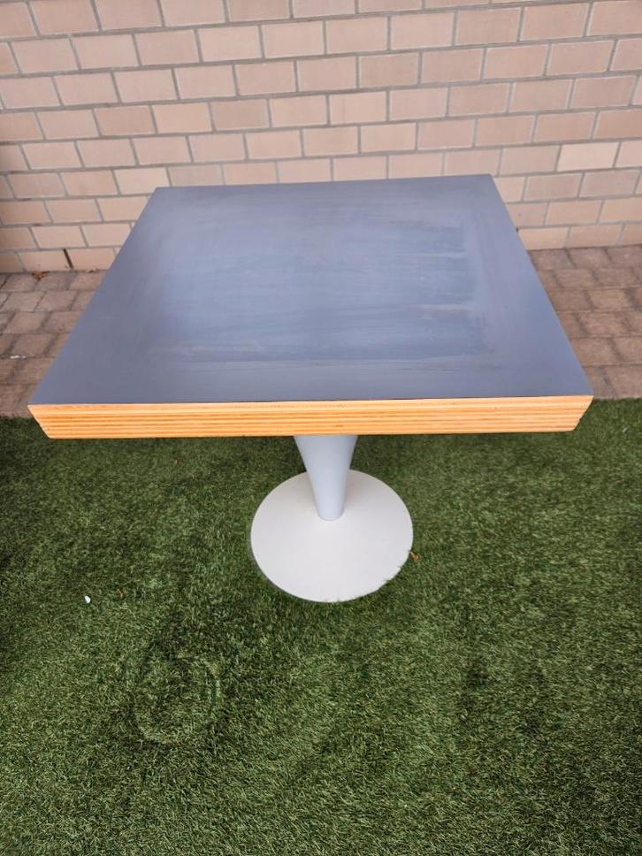 Bistrotafel KARTELL SHARK '69, Huis en Inrichting, Tafels | Statafels, Gebruikt, Ophalen