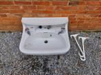 Oude wasbak met kranen
Met schapje, Doe-het-zelf en Bouw, Ophalen, Gebruikt, Steen, Wastafel