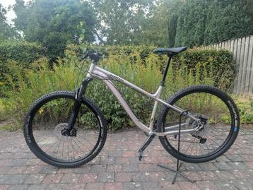 Kona Honzo MTB Nieuw  beschikbaar voor biedingen