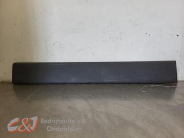 Sierstrip van een Peugeot Boxer beschikbaar voor biedingen