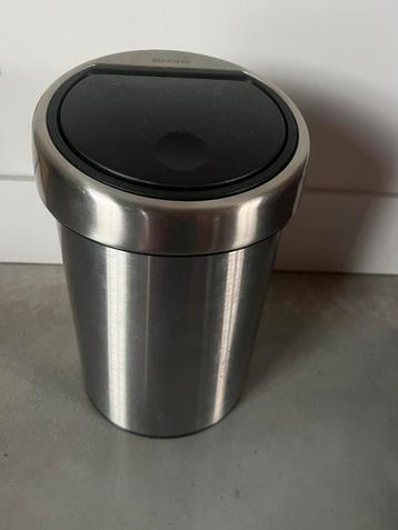 Brabantia touch bin 3 liter - vuilemmer beschikbaar voor biedingen