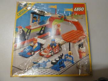 Lego 6381 Formule 1 racebaan - bouwjaar 1987 beschikbaar voor biedingen