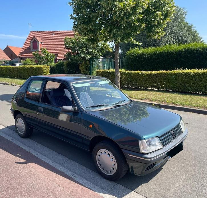 Peugeot 205 forever, Auto's, Peugeot, Particulier, Centrale vergrendeling, Elektrische ramen, Metaalkleur, Radio, USB, Benzine