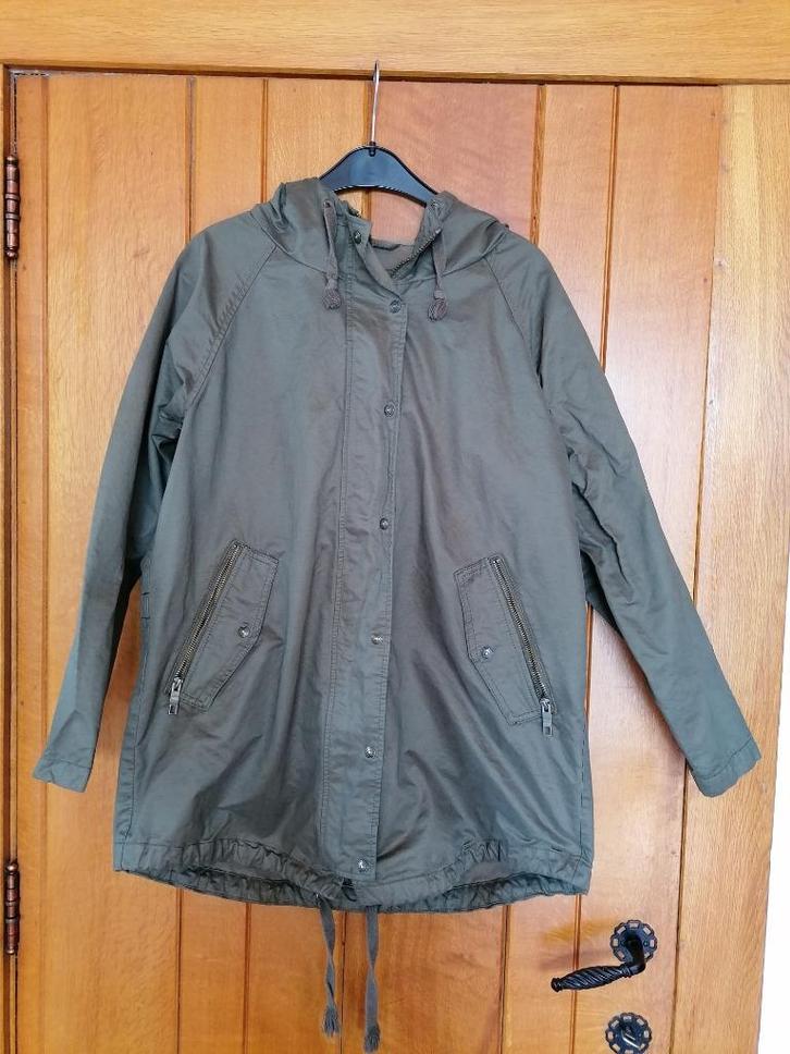 Manteau léger à capuche kaki taille 40, Kleding | Dames, Jassen | Zomer, Gedragen, Ophalen of Verzenden