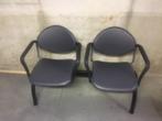 2 wachtstoelen van 2 stuks, Ophalen
