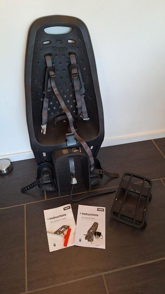 Thule Yepp maxi easyfit fietsstoeltje + adapter, Fietsen en Brommers, Fietsaccessoires | Fietsstoeltjes, Gebruikt, Achterzitje