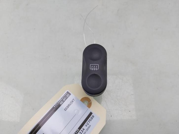 SCHAKELAAR Dacia Sandero I (BS) (|8200710682|), Auto-onderdelen, Dashboard en Schakelaars, Dacia, Gebruikt