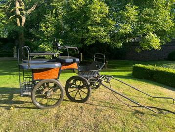 Belle nouvelle voiture de marathon