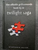 HET OFFICIELE GEILLUSTREERDE BOEK BIJ DE TWILIGHT SAGA, Ophalen of Verzenden, Zo goed als nieuw, Stephenie Meyer