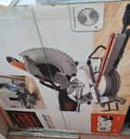 Scie à tronçonner Black & Decker neuve dans sa boîte, Neuf, Enlèvement ou Envoi, 70 mm ou plus, Black & Decker