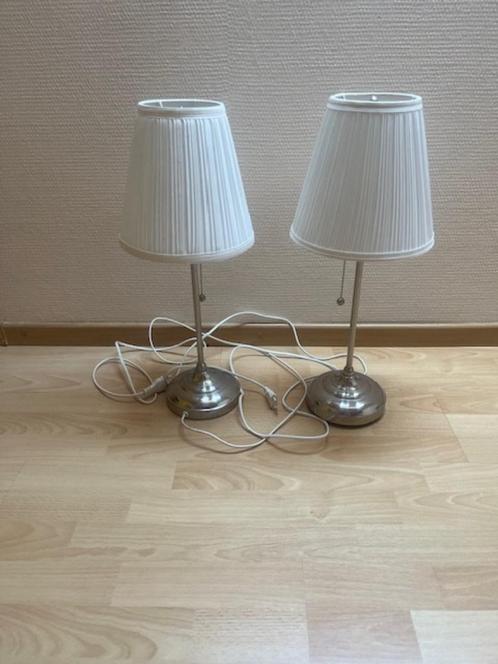 2 ÅRSTID Tafellampen IKEA Wit, Huis en Inrichting, Lampen | Tafellampen, Zo goed als nieuw, 50 tot 75 cm, Ophalen