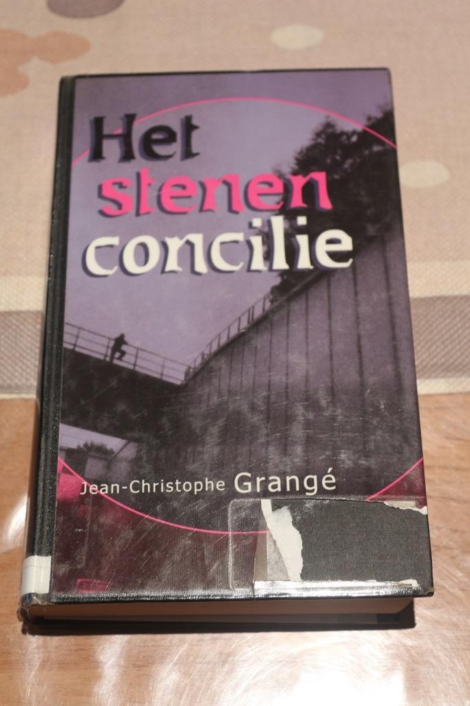 *Het stenen concilie - Jean-Christophe Grangé, Boeken, Thrillers, Gelezen, Europa overig, Ophalen of Verzenden
