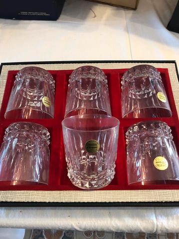6 verres a wisky en cristal beschikbaar voor biedingen
