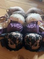 Dames lingerie, Enlèvement