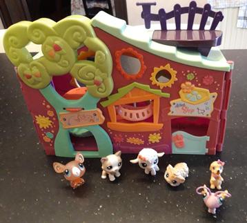 Littlest Petshop huisjes beschikbaar voor biedingen