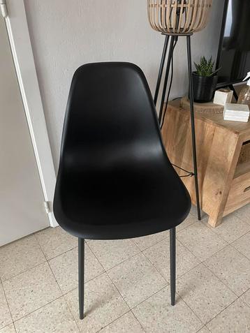 4 (6) stoelen VidaXL beschikbaar voor biedingen