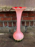 Glazen vaas in bloemvorm murano? Rood , roze en groen, Huis en Inrichting, Ophalen, Zo goed als nieuw, Rood, Glas