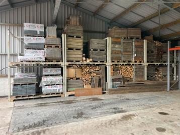 Stapelkooien palletstelling magazijnrekken opslag beschikbaar voor biedingen