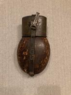 Gourde allemande coco, Collections, Objets militaires | Seconde Guerre mondiale