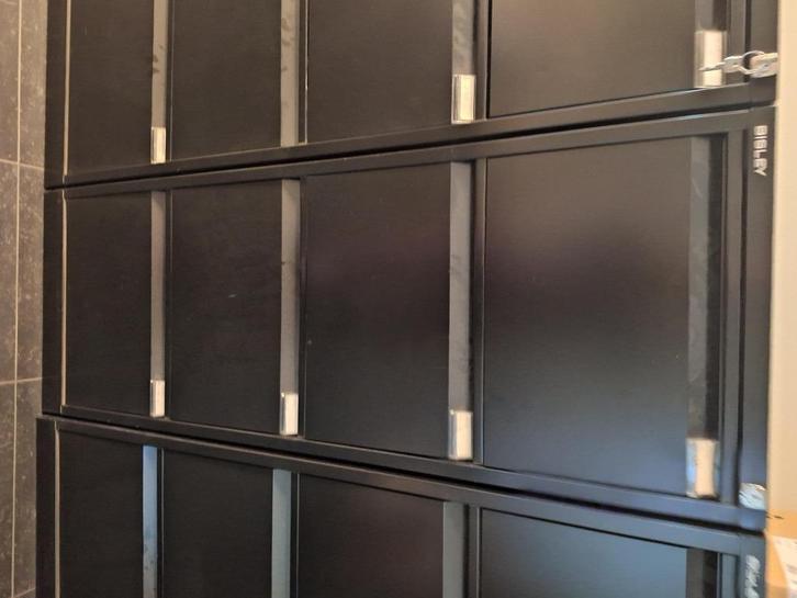 Commodes en métal noir, marque de style industriel Bisley, Maison & Meubles, Armoires | Commodes, Comme neuf, 100 à 150 cm, Moins de 50 cm