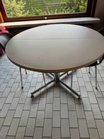 Tafel met 3stulen, Ophalen, Zo goed als nieuw