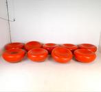 9x hocker van Installatie "Globules" van Brigitta Weimer, Ophalen