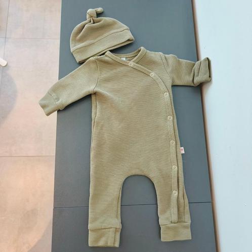 Boxpakje rib olijf + bijpassend mutsje – Maat 50/56, Kinderen en Baby's, Babykleding | Maat 50, Nieuw, Jongetje, Pakje, Ophalen of Verzenden