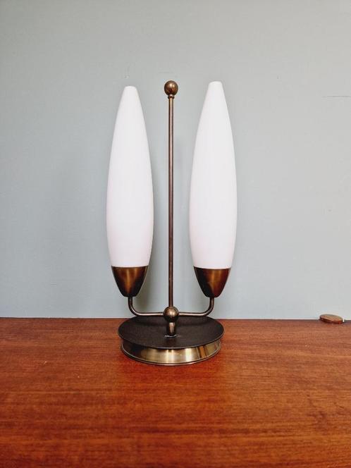 Grote Scandinavische tafellamp, opaline glazen, jaren 60, Antiek en Kunst, Antiek | Verlichting, Ophalen of Verzenden