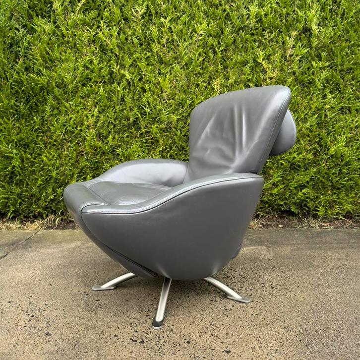 DODO, designed door Toshiyuki Kita voor Cassina, Antiek en Kunst, Antiek | Meubels | Stoelen en Sofa's, Ophalen