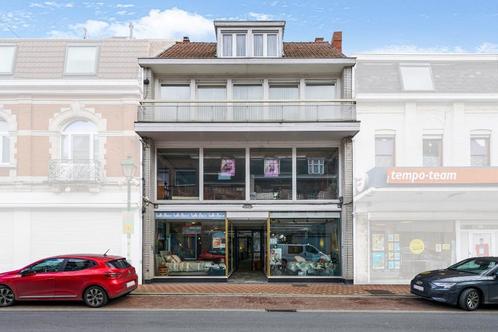 Vaste immeuble commercial + appartement duplex au cœur de C, Immo, Huizen en Appartementen te koop, Provincie Henegouwen, 500 tot 1000 m²