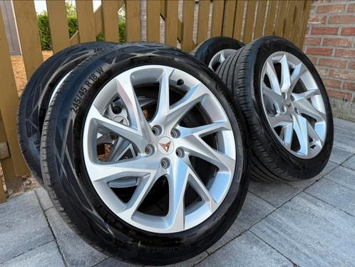 Prachtige CUPRA Formentor zomer - Continental 245 45 18-band, Auto-onderdelen, Banden en Velgen, Banden en Velgen, Zomerbanden
