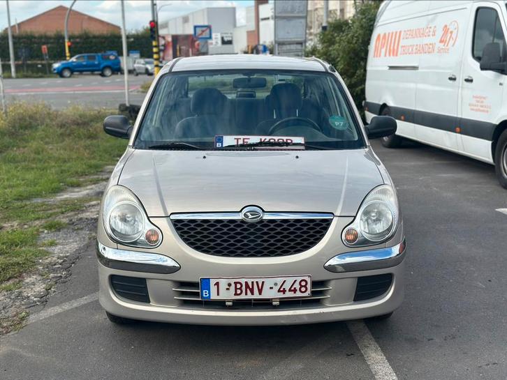 TE KOOP DAIHATSU sirion BENZINE, Auto's, Daihatsu, Particulier, Sirion, Benzine, 5 deurs, Handgeschakeld, Voorwielaandrijving