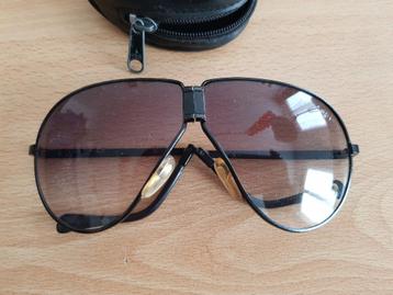 Opvouwbare vintage zonnebril beschikbaar voor biedingen