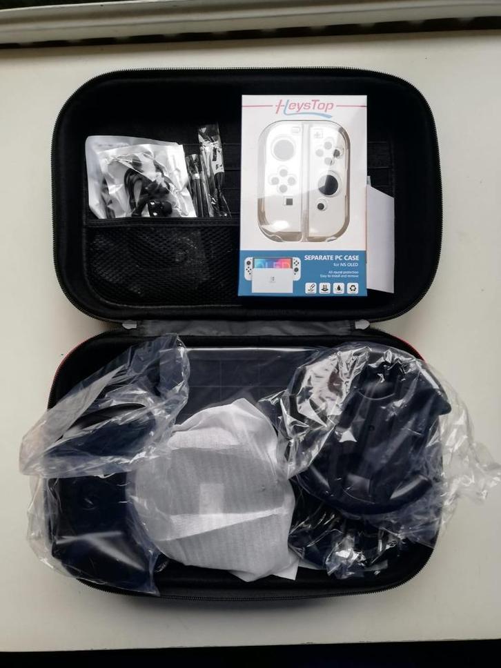 Plein d'Accessoires Nintendo switch NEUFS, Games en Spelcomputers, Games | Nintendo Switch, Nieuw, Overige genres, 3 spelers of meer