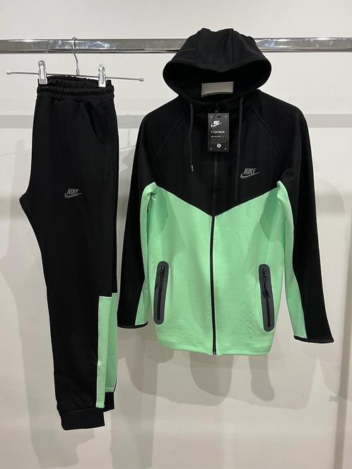 Ensemble Nike avec livraison gratuite, Vêtements | Hommes, Vêtements de sport, Neuf
