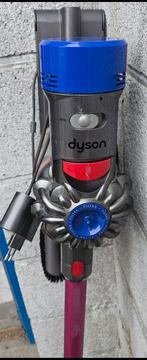 Dyson sv10 v8 complet avec brosse motorisé support etc..., Electroménager, Utilisé, Enlèvement ou Envoi, Réservoir, Aspirateur