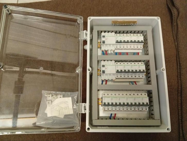 Hermetische zekeringkast met inhoud, Doe-het-zelf en Bouw, Elektriciteit en Kabels, Schakelaar, Ophalen