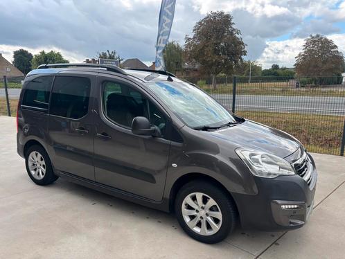 Peugeot partner 1.2 benzine bj 2018 met 69000km, Auto's, Peugeot, Bedrijf, Te koop, Partner Tepee, ABS, Achteruitrijcamera, Airbags